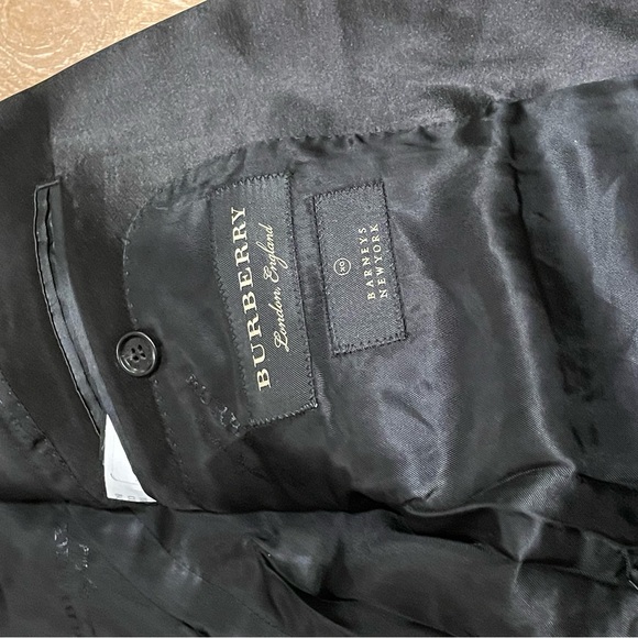 Black Burberry tuxedo blazer size 48 new with tags shown - Picture 2 of 3